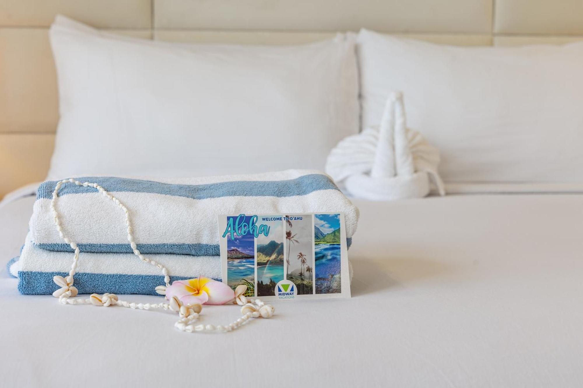 Steps To Waikiki Beach! Newly Renovated With 75" Tv Honolulu Luaran gambar
