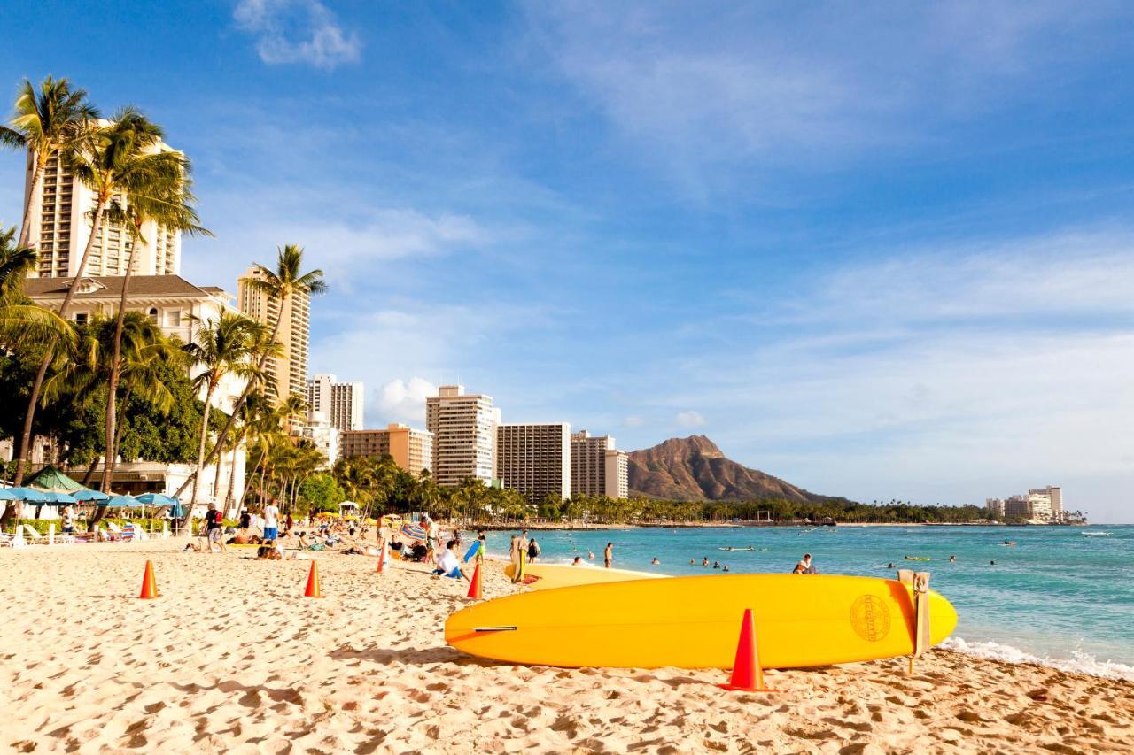 Steps To Waikiki Beach! Newly Renovated With 75" Tv Honolulu Luaran gambar